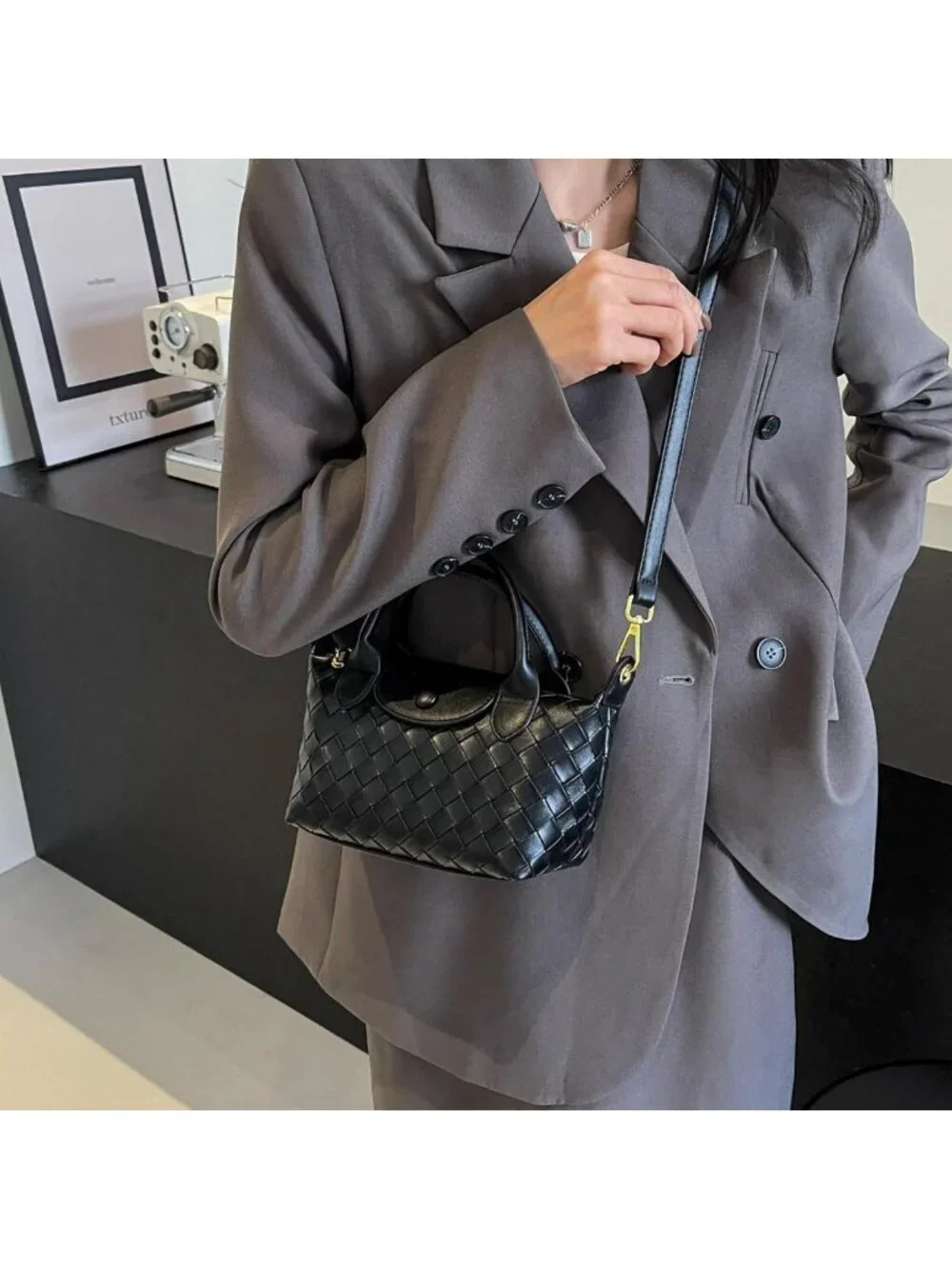Mini Braided Luxury Leather Handbag - Stylish Top Handle Satchel for Travel